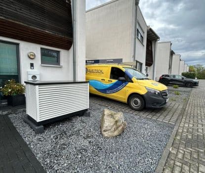 Wärmepumpe Moers Vorgarten