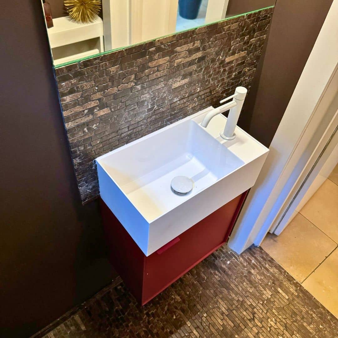 Referenzen, Erfahrungen, Schulterblick Gebrüder Queitsch GmbH Moers und in der Nähe - Handwaschbecken Gäste-WC klein