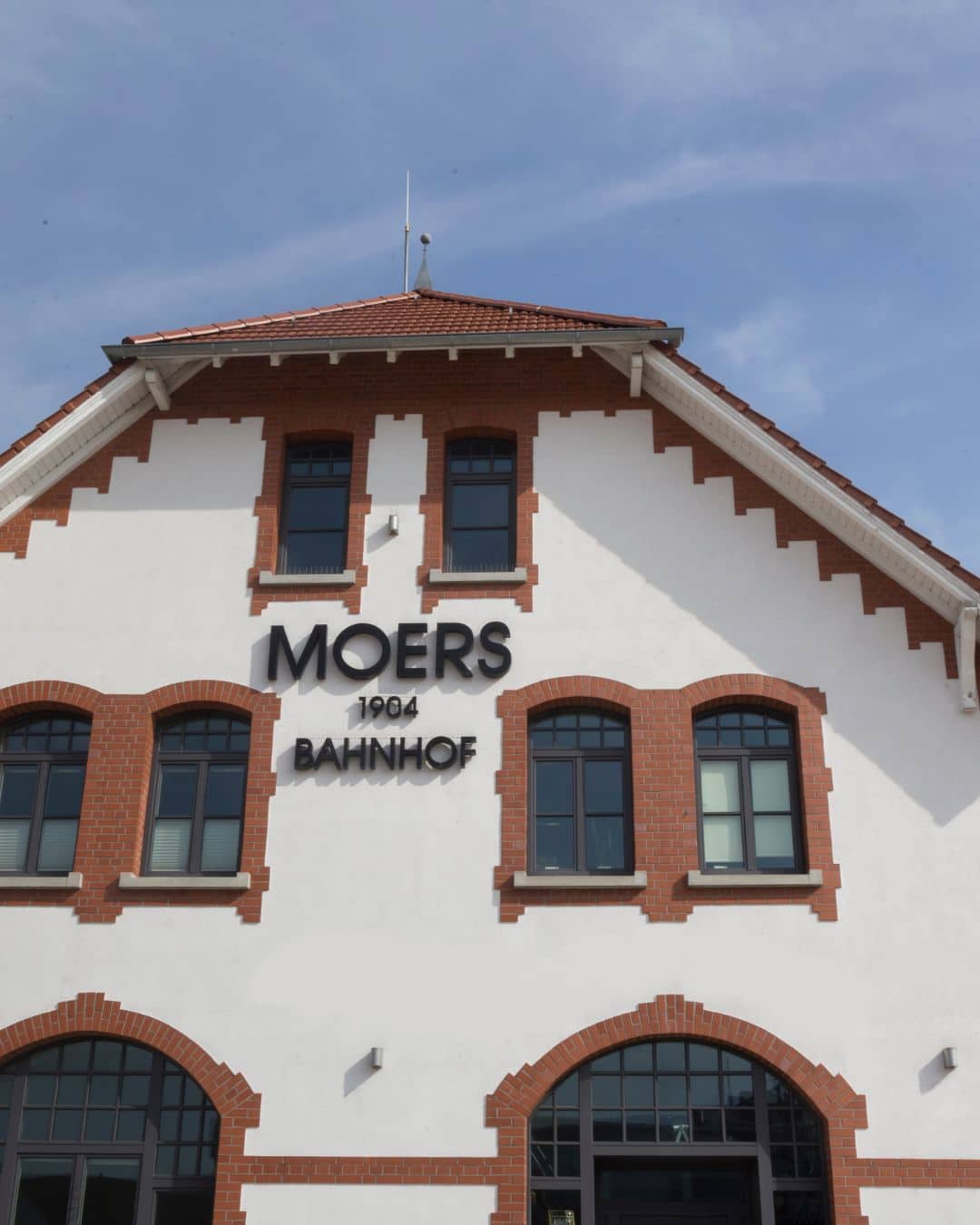 Queitsch - Über uns - Bahnhof Moers